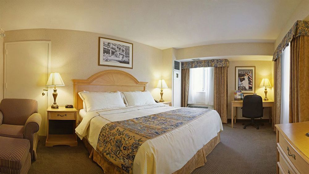 Quality Inn Iwo Jima Arlington Esterno foto
