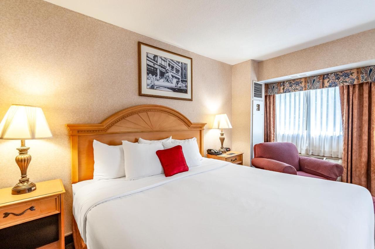 Quality Inn Iwo Jima Arlington Esterno foto