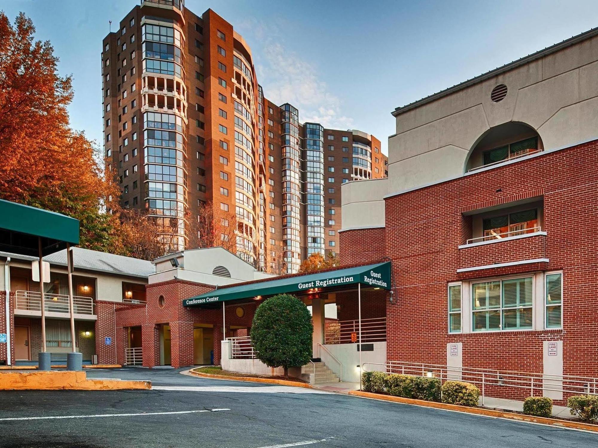Quality Inn Iwo Jima Arlington Esterno foto