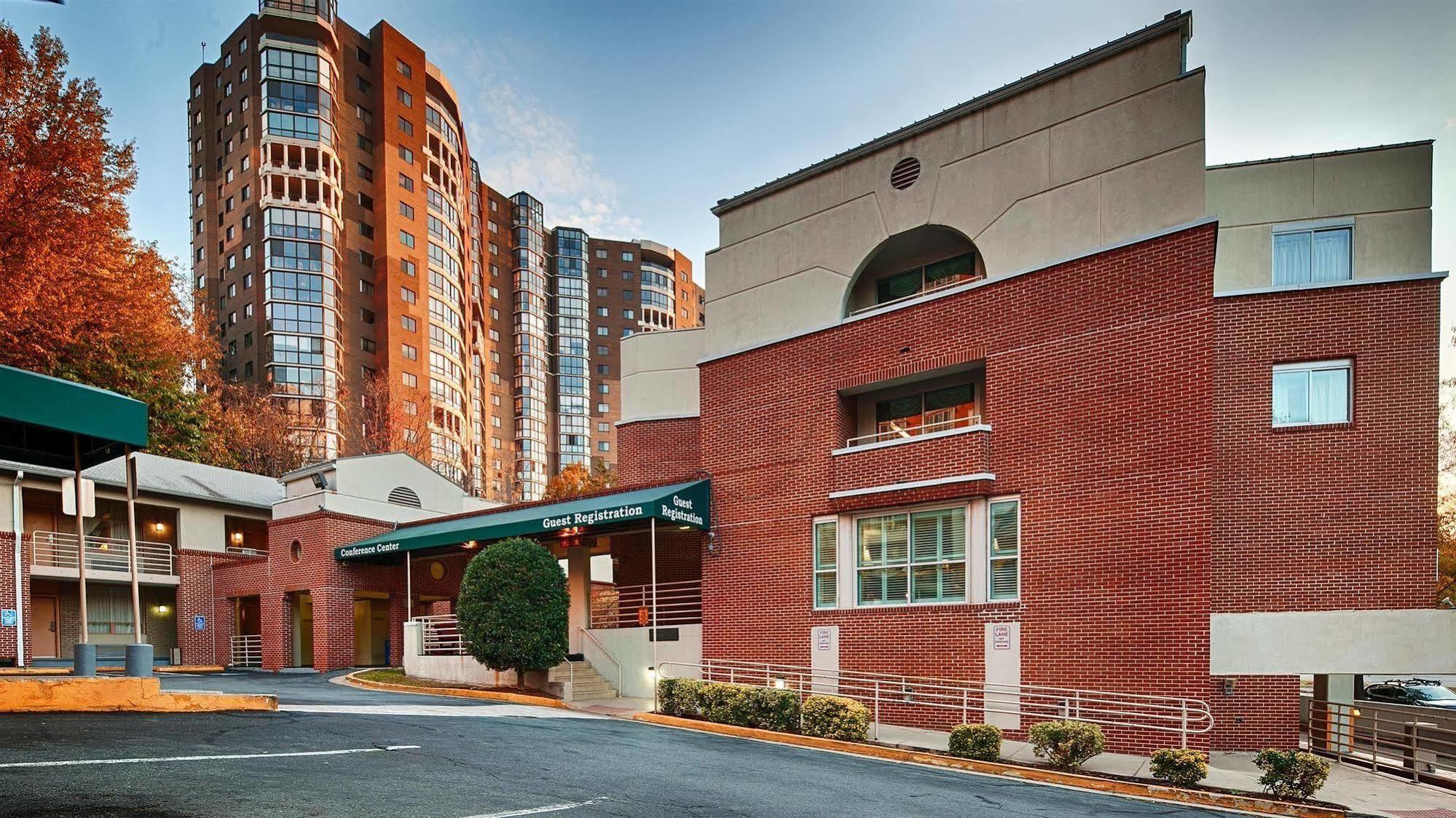 Quality Inn Iwo Jima Arlington Esterno foto