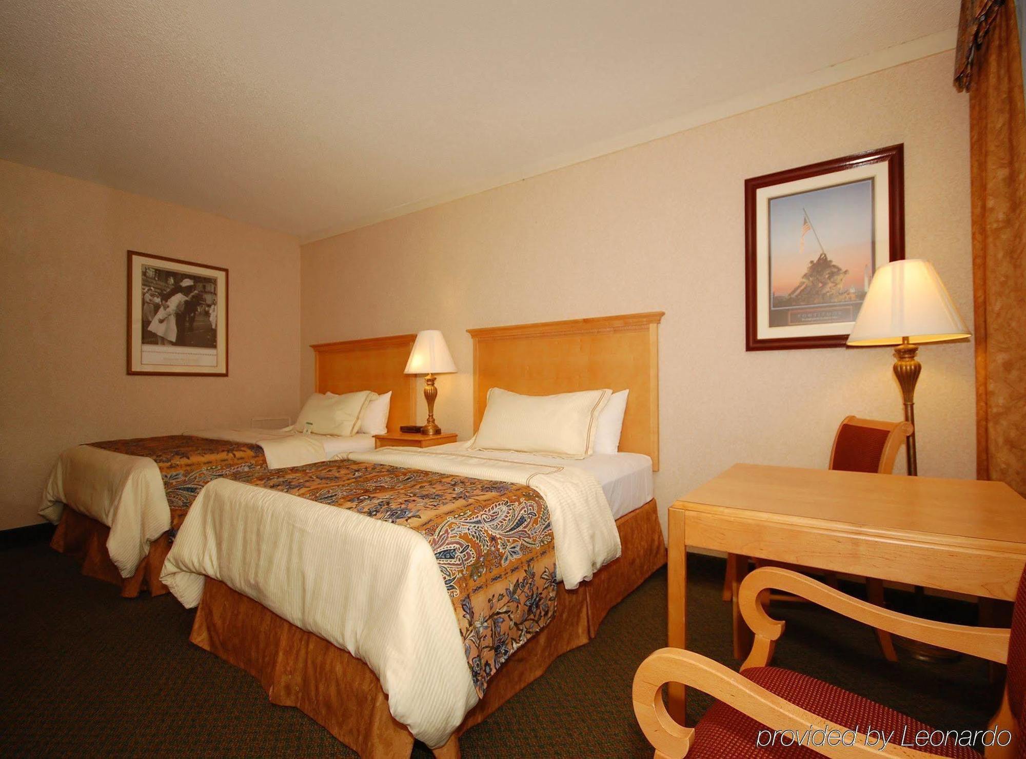 Quality Inn Iwo Jima Arlington Esterno foto