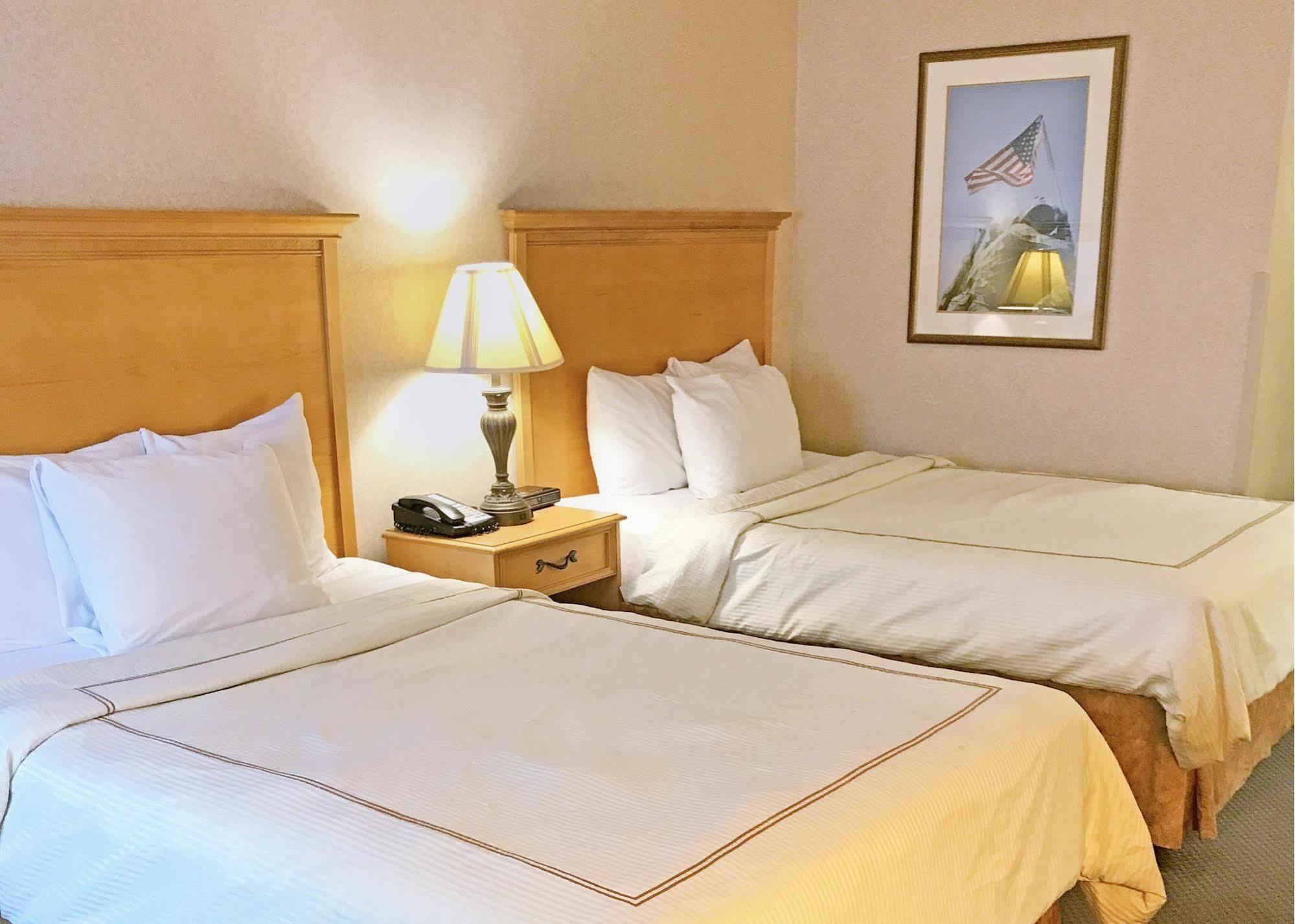 Quality Inn Iwo Jima Arlington Esterno foto